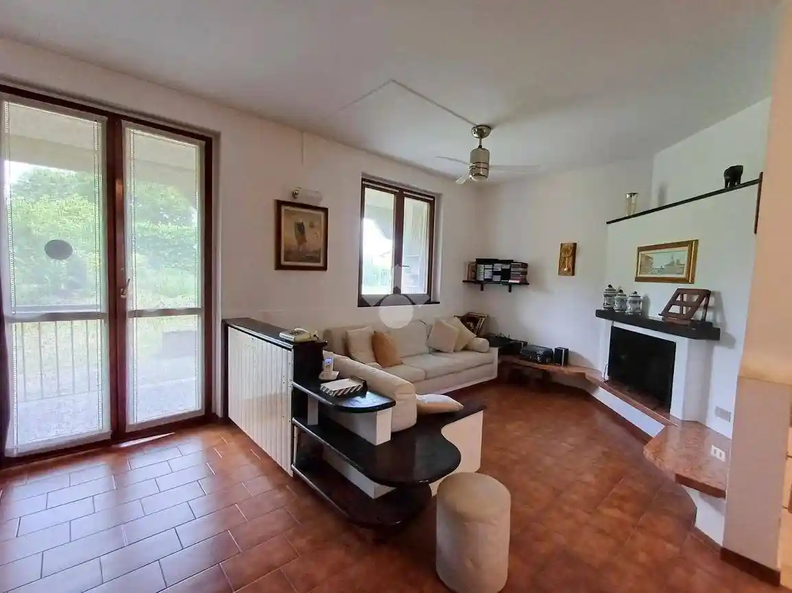 Villa a schiera via Aldo Moro, Centro, Imbersago - foto 4