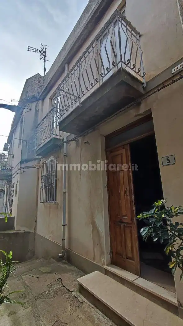 Casa indipendente in vendita a Monforte San Giorgio