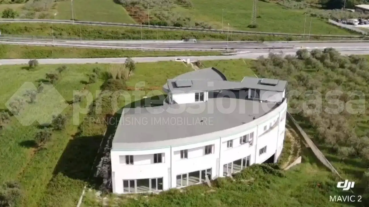 Palazzo - Edificio in vendita a Montaquila