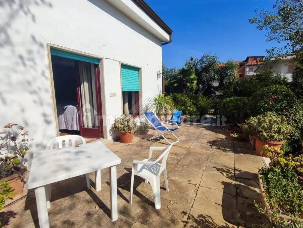 Villa in affitto a Minturno