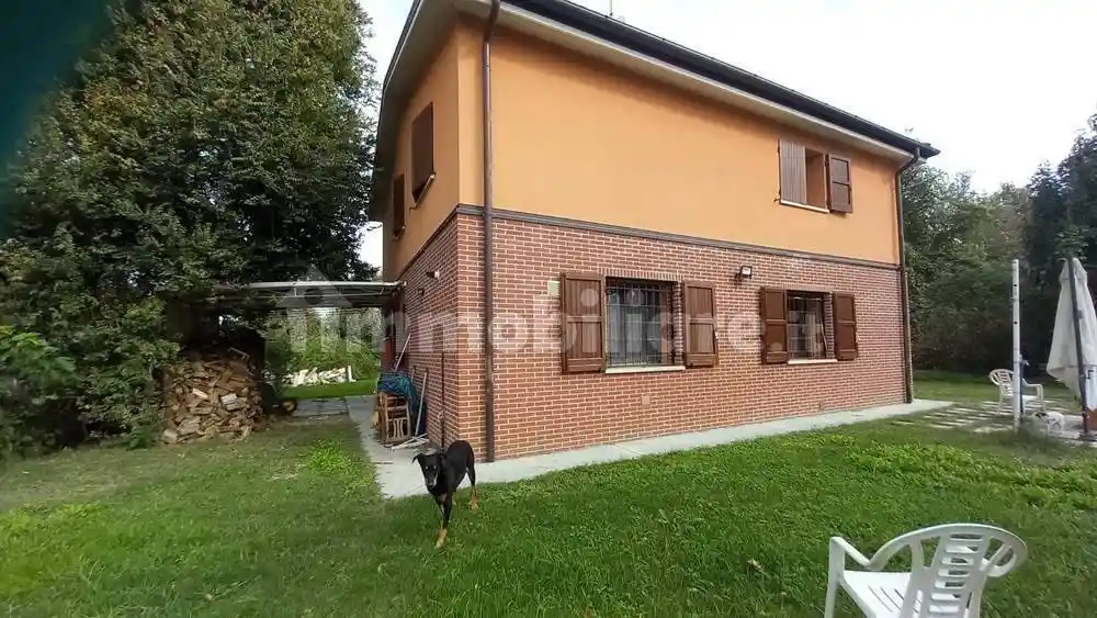 Villa in vendita a San Possidonio