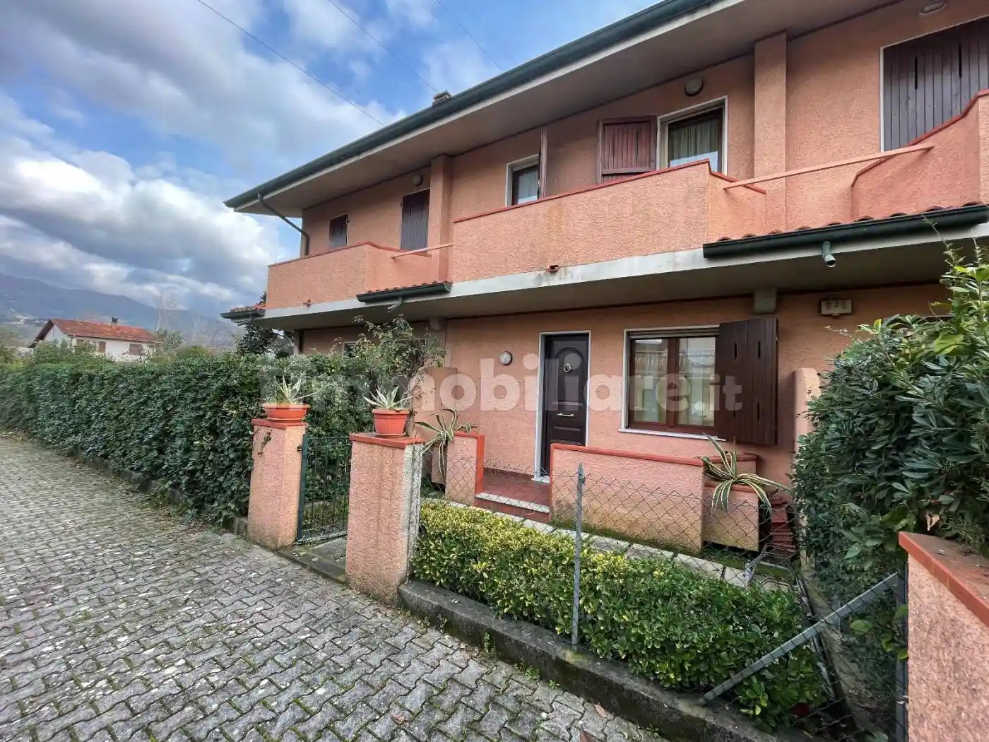 Villetta a schiera in vendita a Montignoso