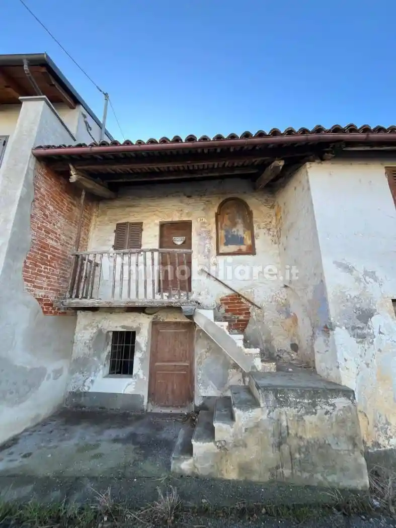 Casa indipendente in vendita a Magliano Alpi