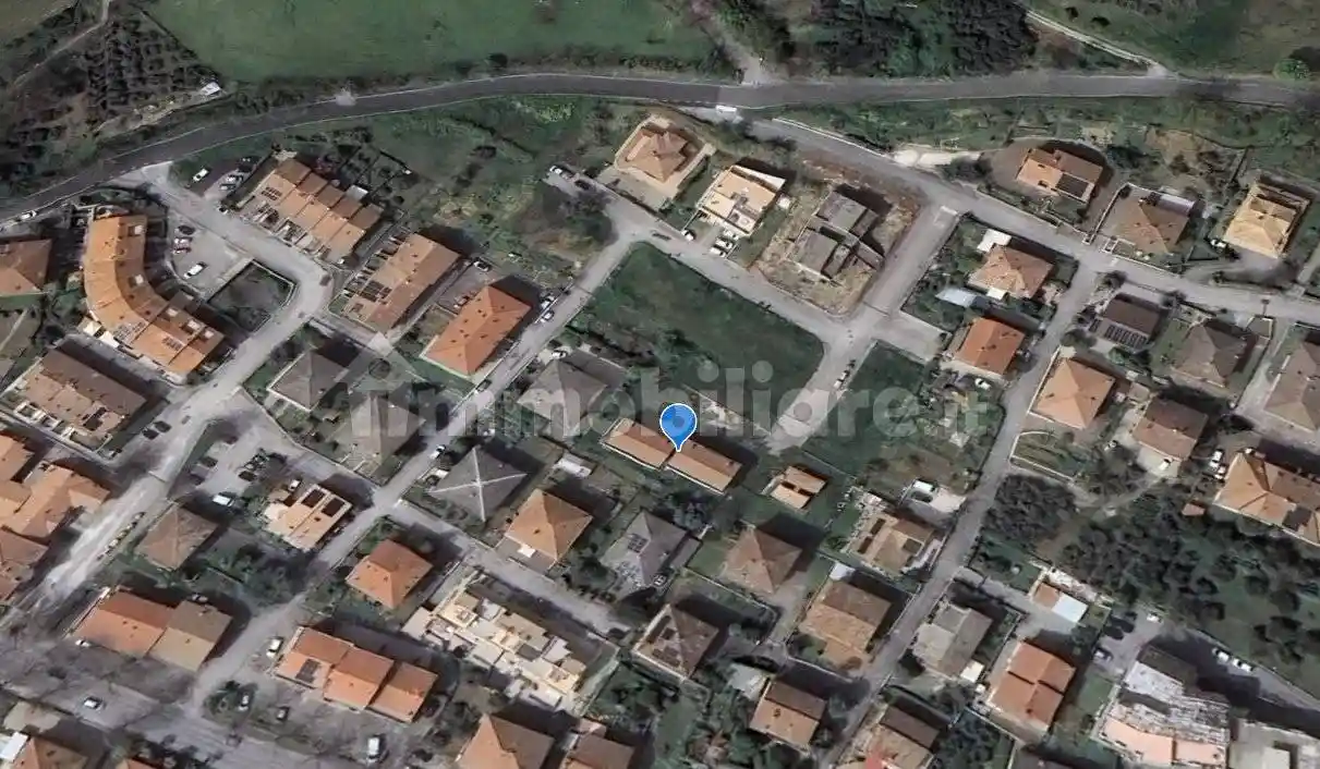 Palazzo - Edificio in vendita a Castelplanio