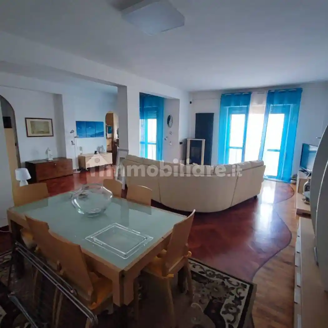 Trilocale via Vittorio Butera 20, Mater Domini - Cavita, Catanzaro - foto 2