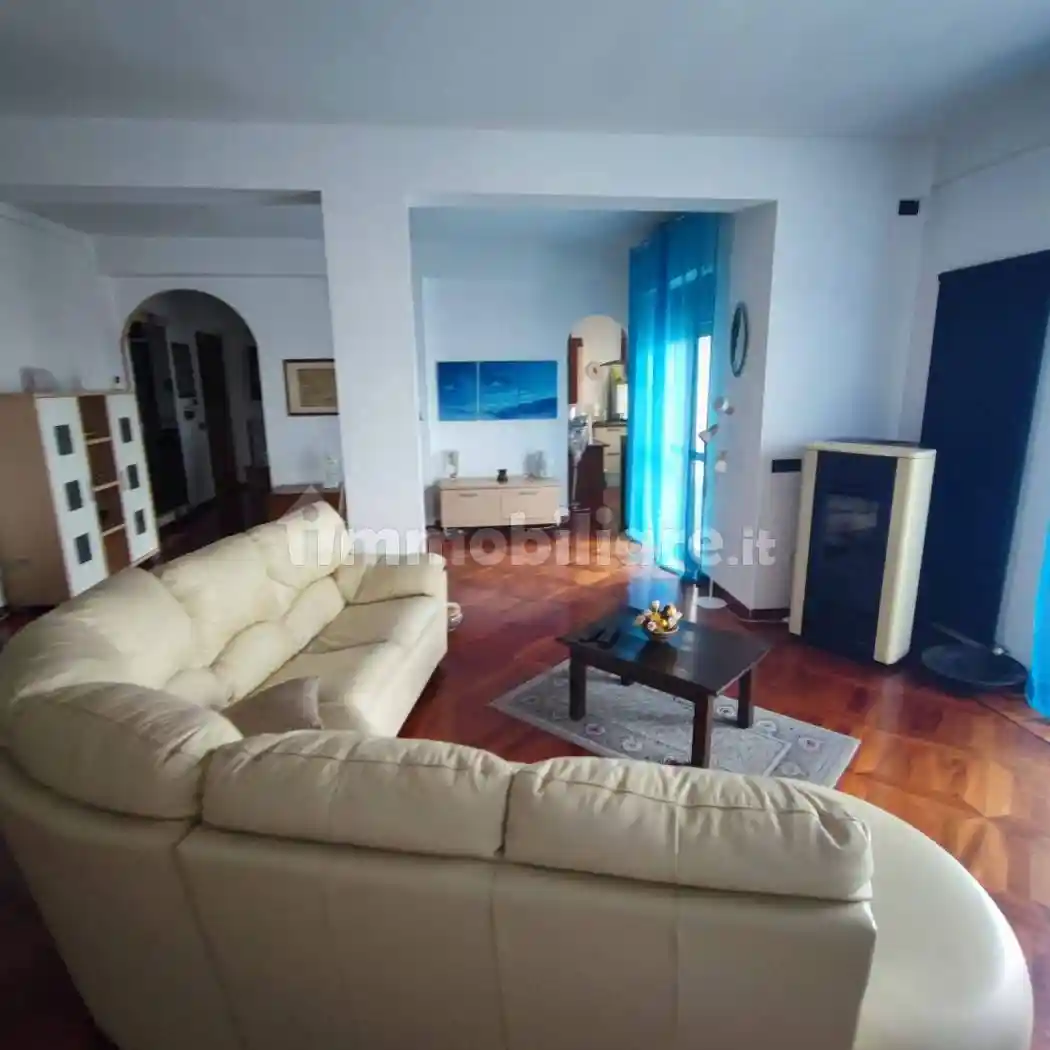 Trilocale via Vittorio Butera 20, Mater Domini - Cavita, Catanzaro - foto 3