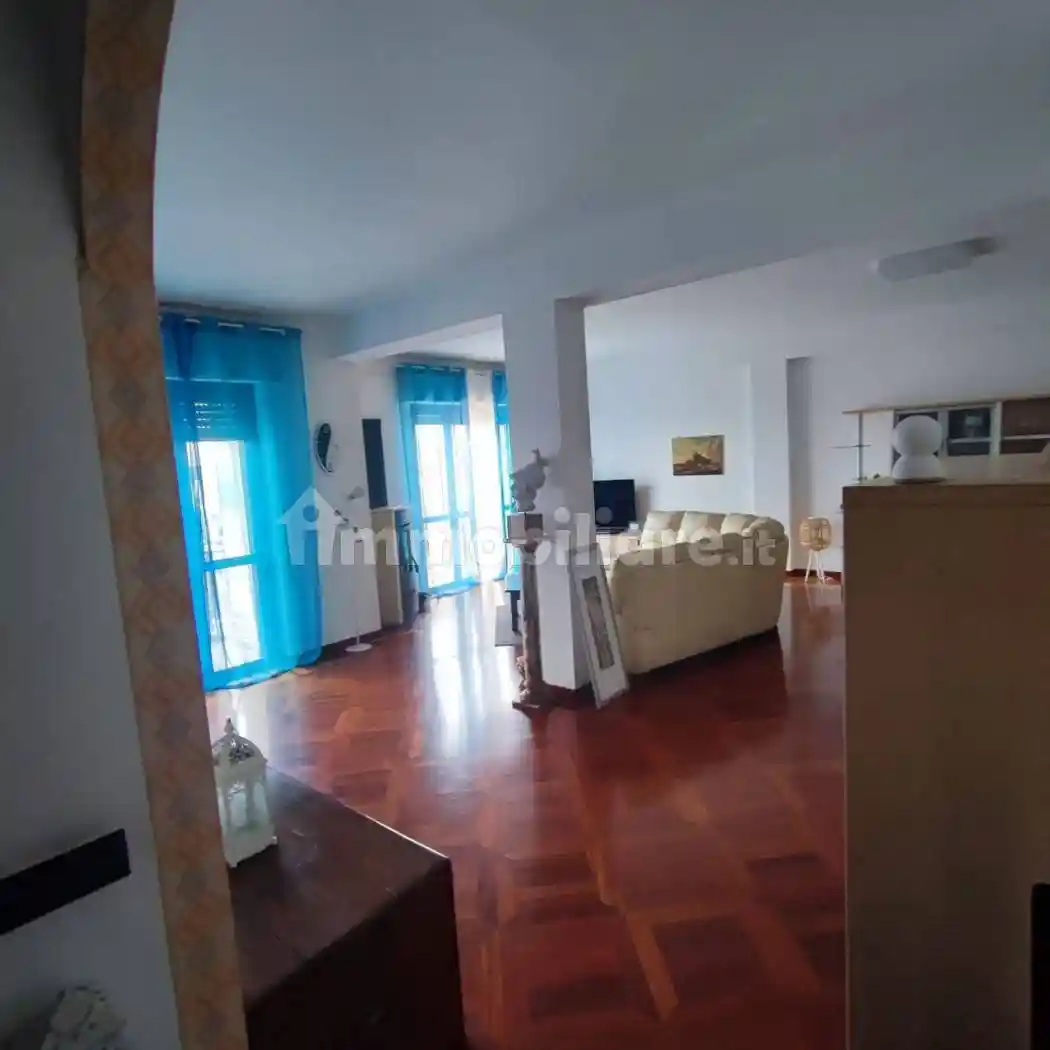 Trilocale via Vittorio Butera 20, Mater Domini - Cavita, Catanzaro - foto 4