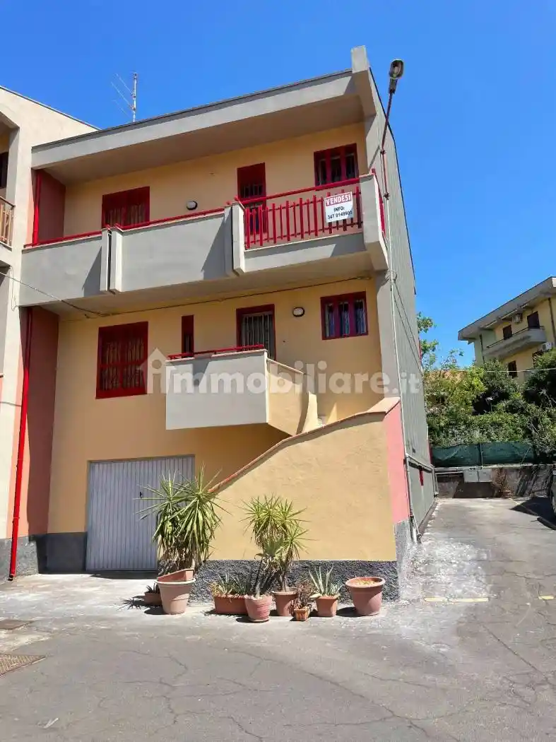 Villetta a schiera in vendita a Aci Castello