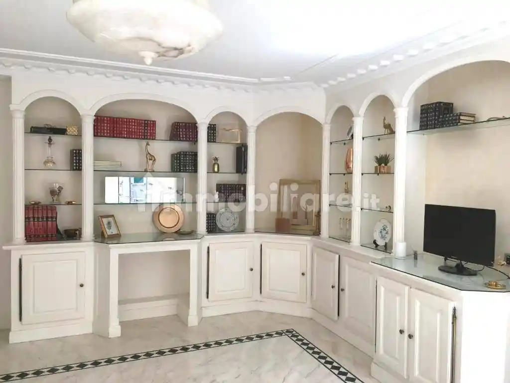 Appartamento in vendita a Carrara