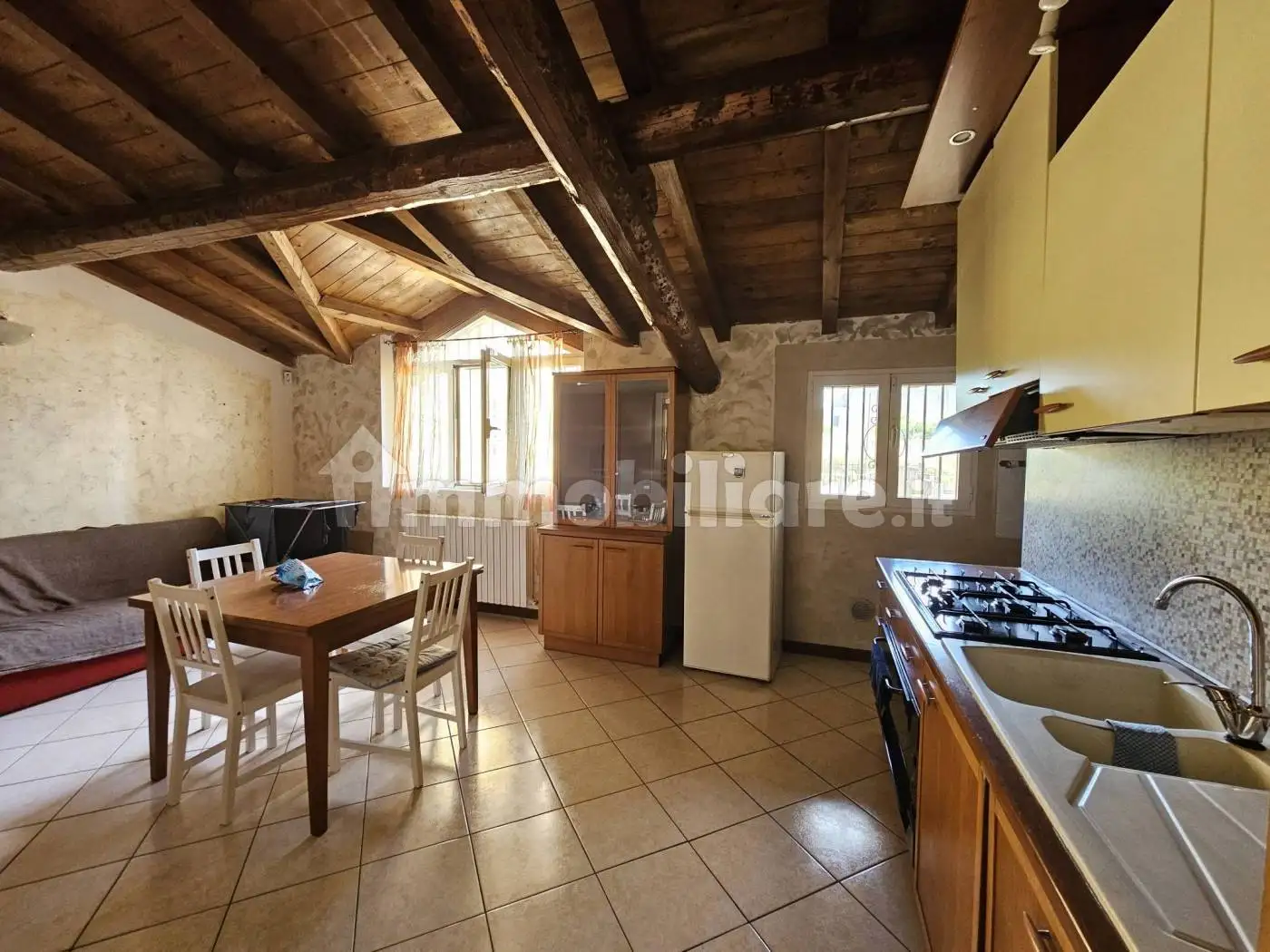 Appartamento in vendita a Pavia