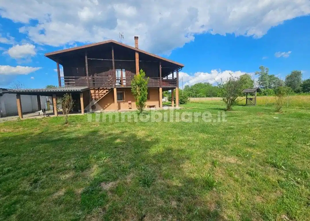 Villa in vendita a Ghemme