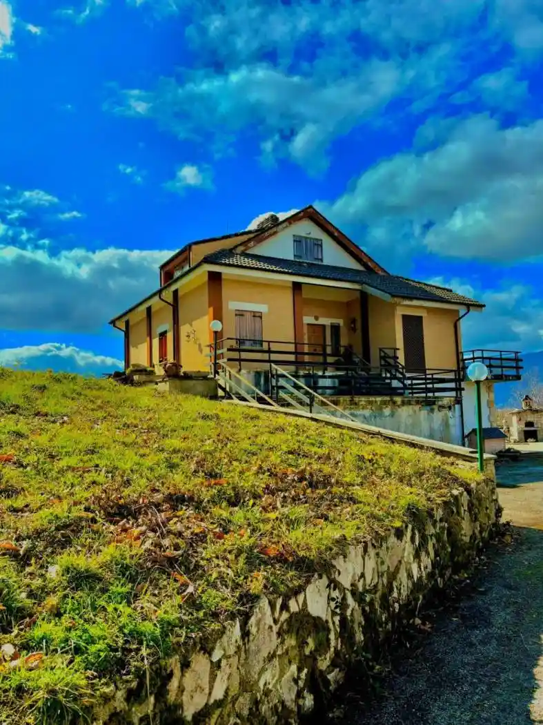 Villa in vendita a Petrella Salto