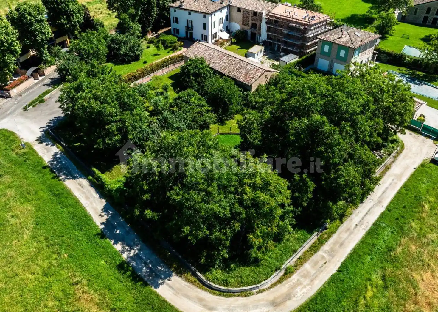 Rustico - Casale in vendita a Parma