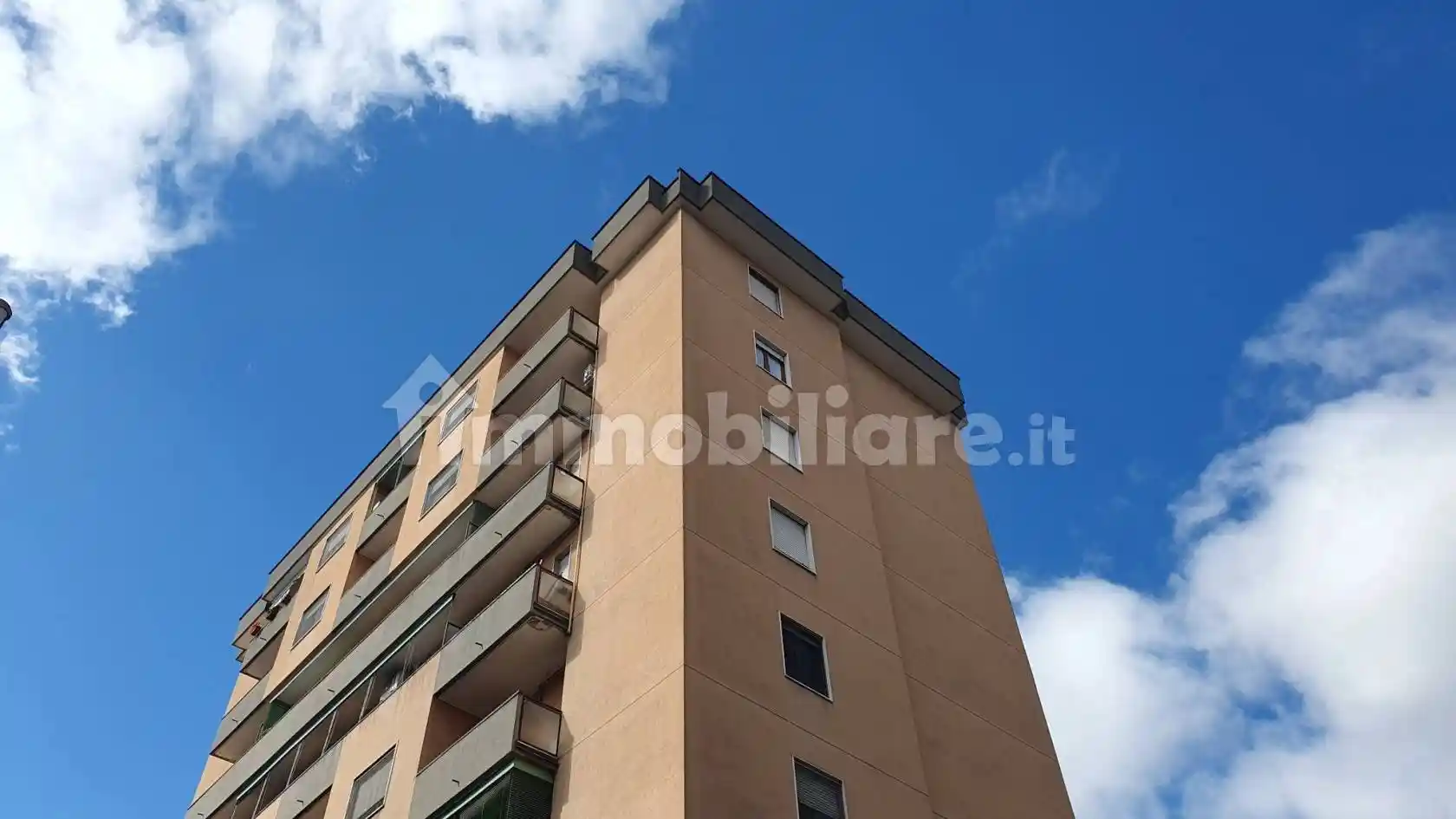 Trilocale via Mar Nero 12, Bisceglie, Milano - foto 2