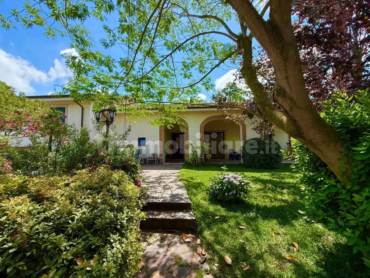 Villa in vendita a Nettuno