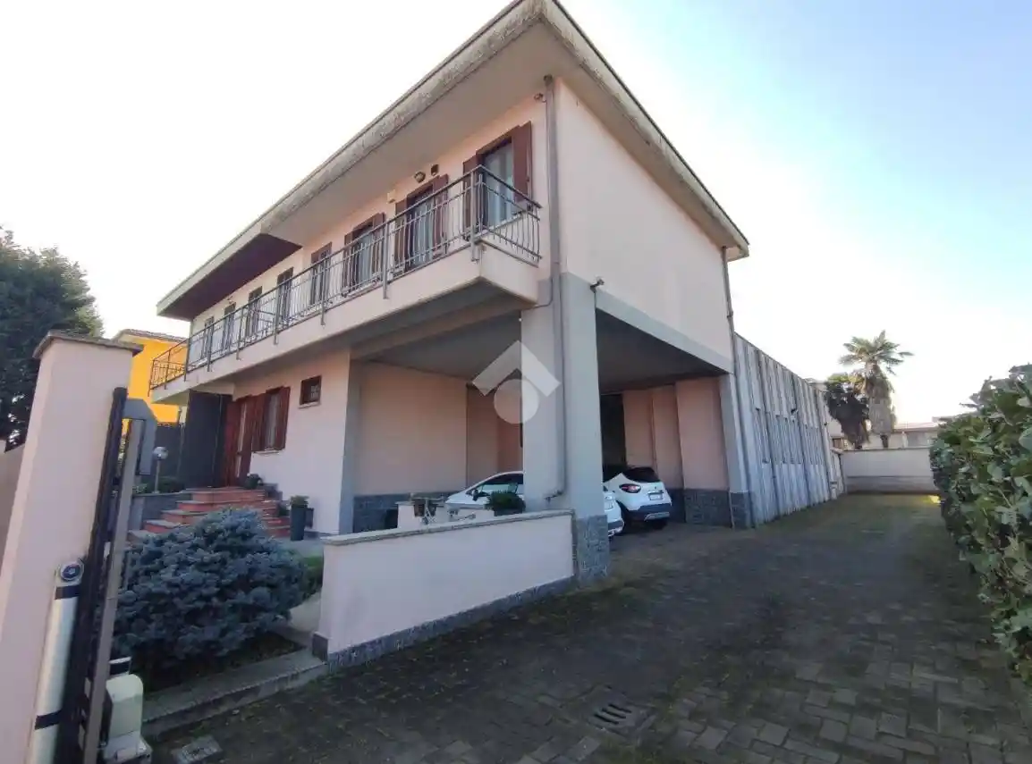 Villa in vendita a Siziano