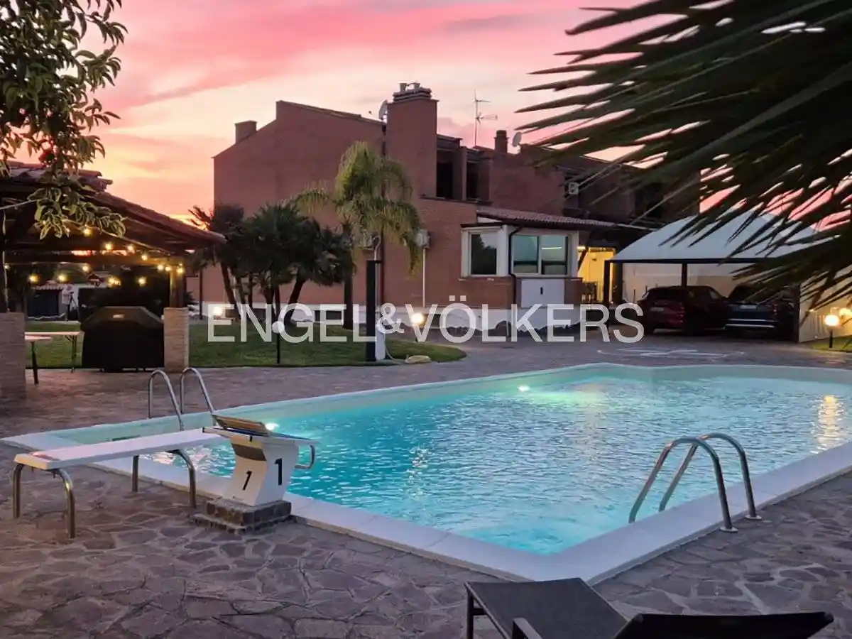 Villa unifamiliare via Erodiano di Alessandria, Casal Palocco, Roma - foto 3