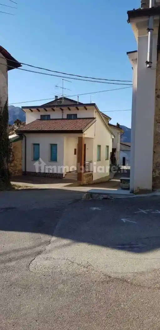 Rustico - Casale in vendita a Bettola