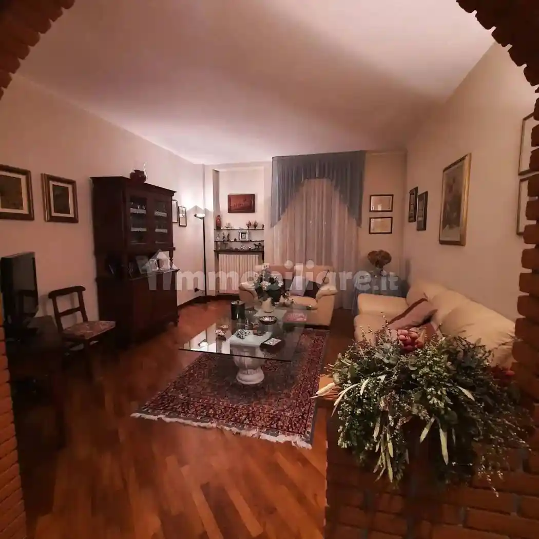 Appartamento in vendita a Piacenza