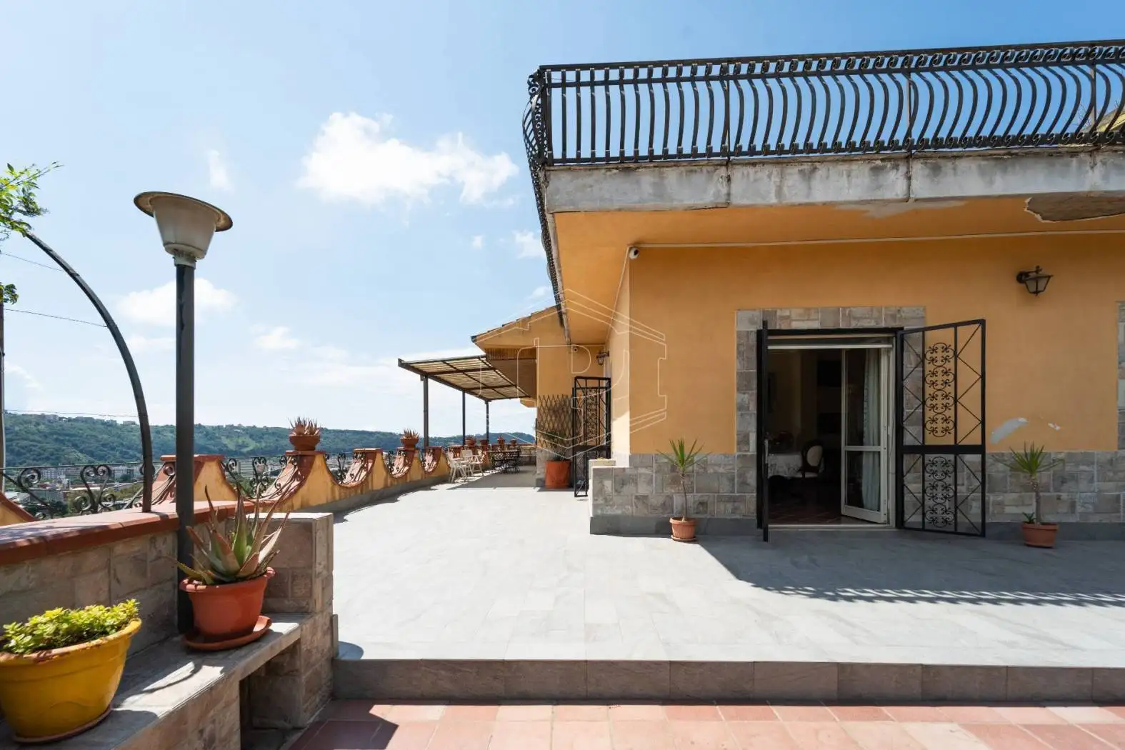 Villa in vendita a Napoli