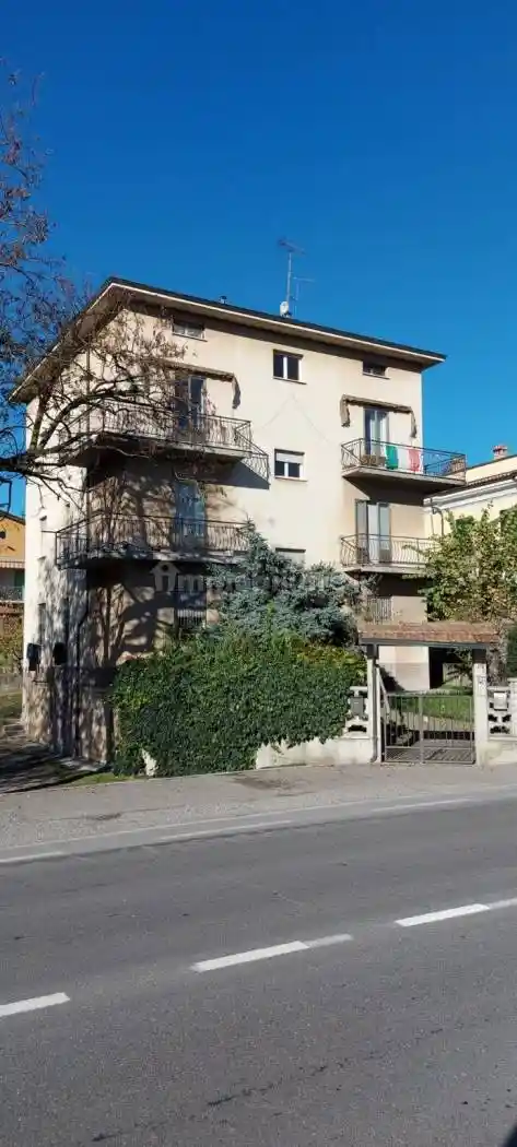 Quadrilocale via Provinciale, Viazzano, Varano de' Melegari - foto 2