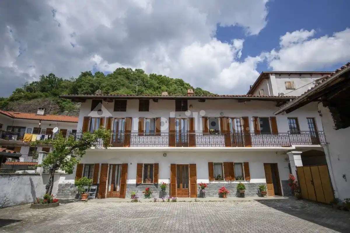 Villetta a schiera in vendita a Samone