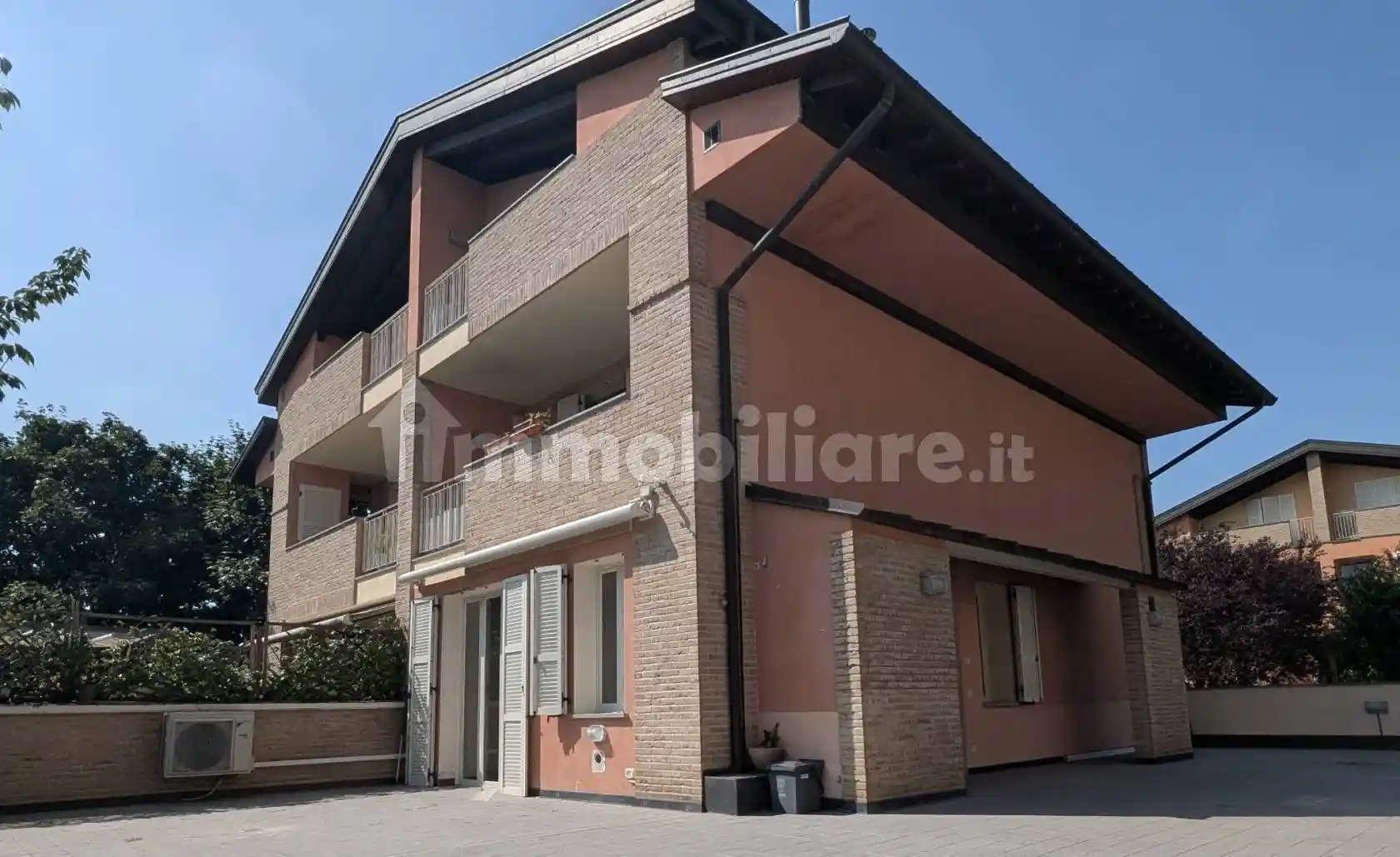 Appartamento in vendita a Montechiarugolo