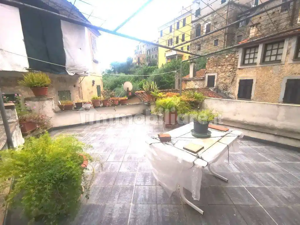 Appartamento in vendita a Imperia