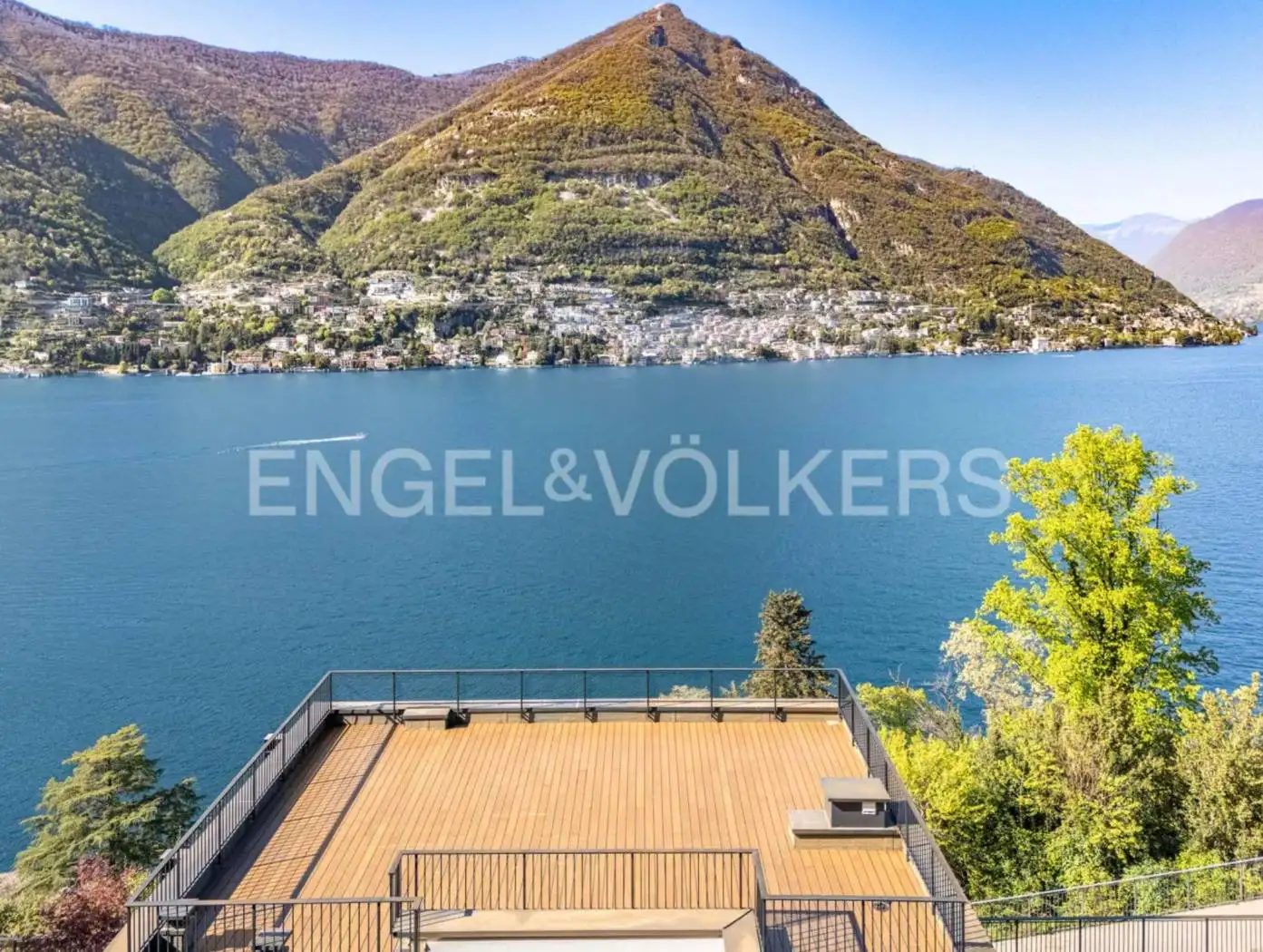 Villa in vendita a Torno