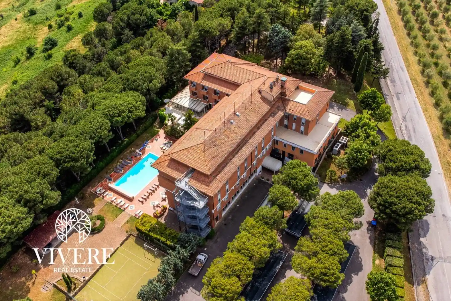 Palazzo - Edificio in vendita a Chianciano Terme