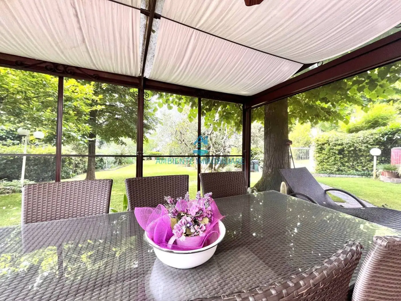 Villa in vendita a Arezzo