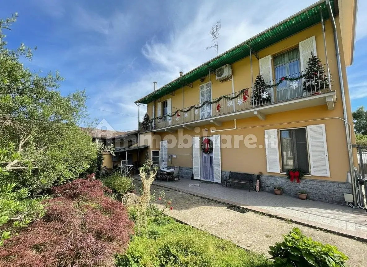 Villa in vendita a Vercelli