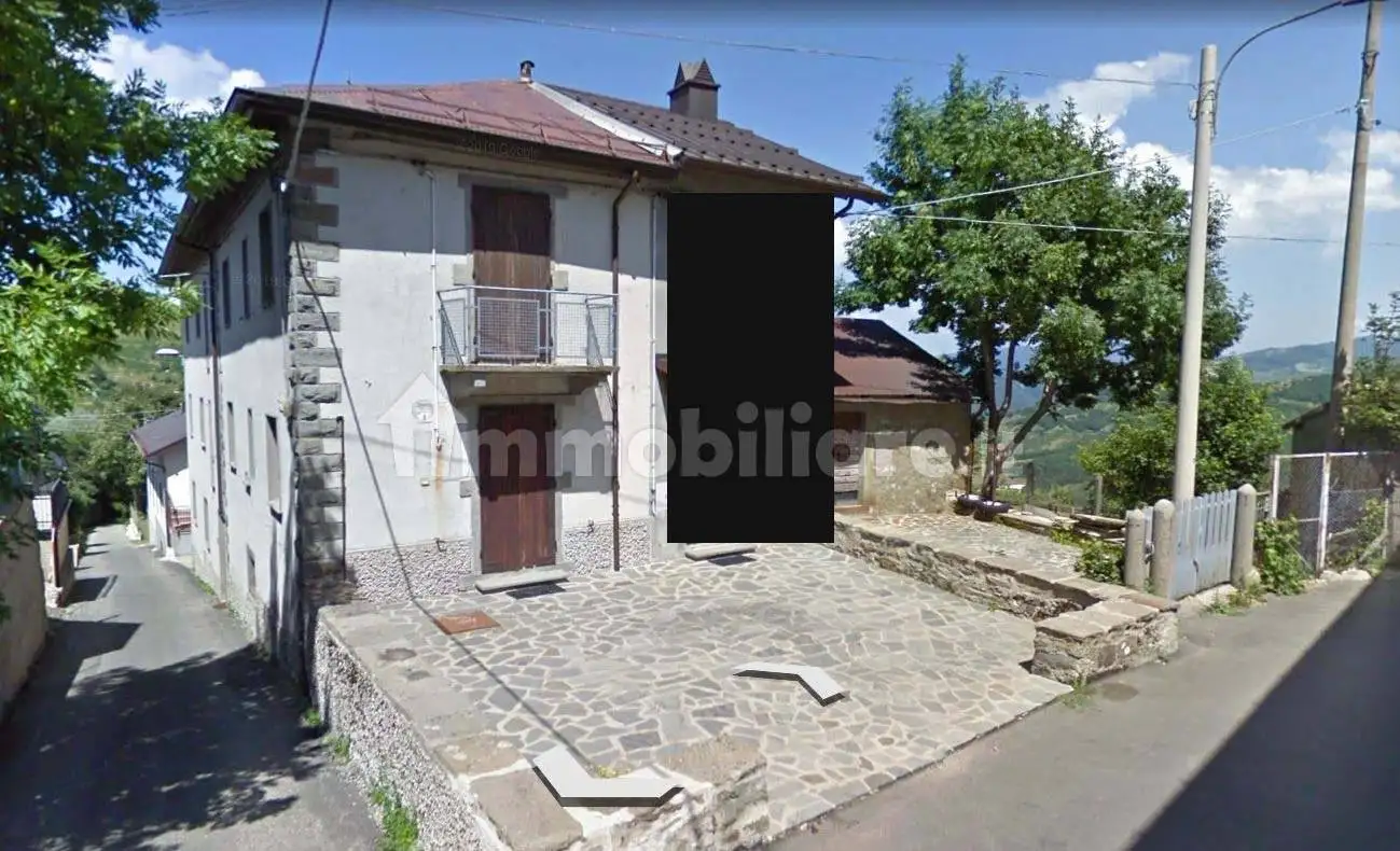 Appartamento in vendita a Monchio delle Corti