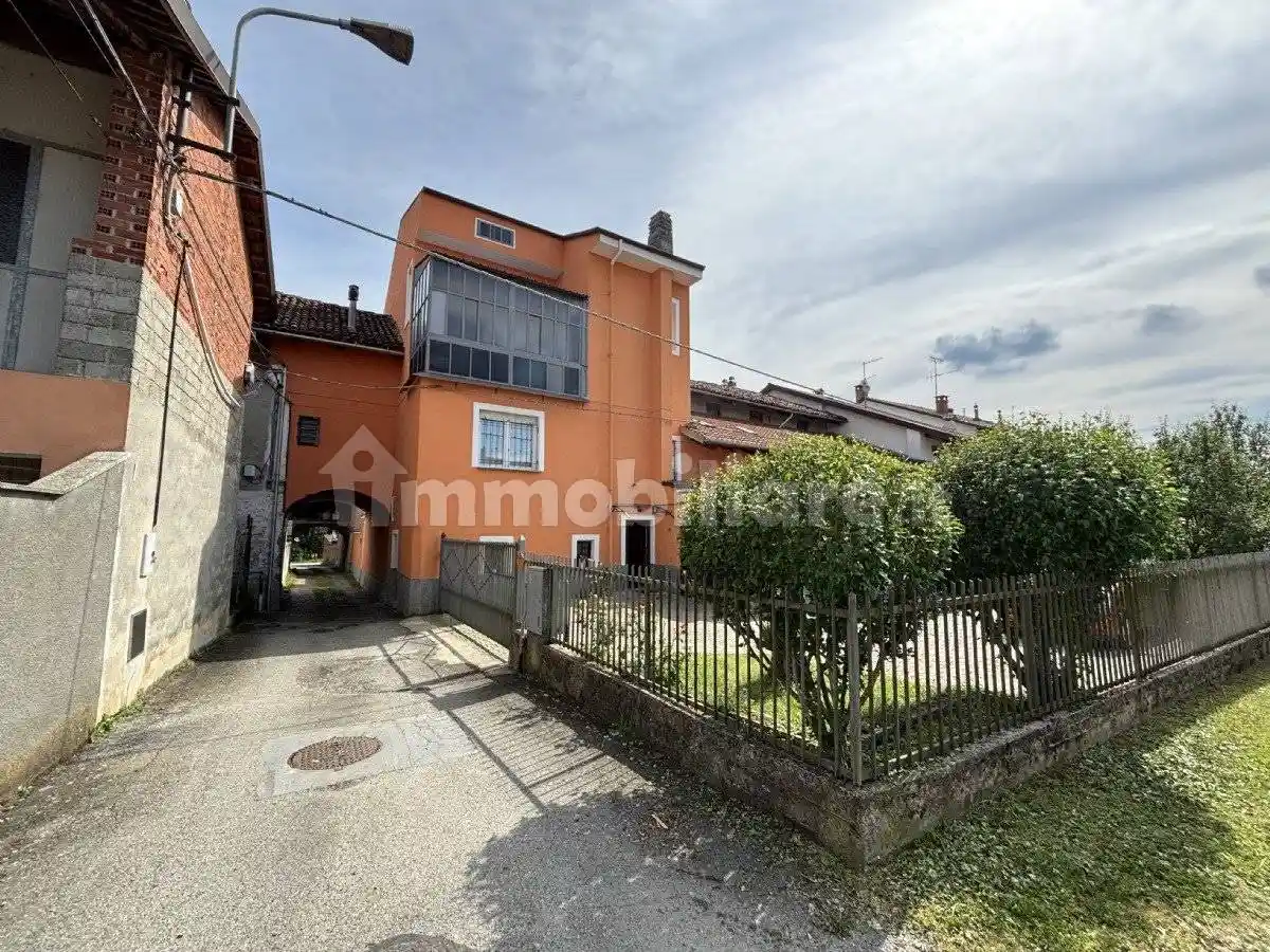 Villetta a schiera in vendita a Strambino