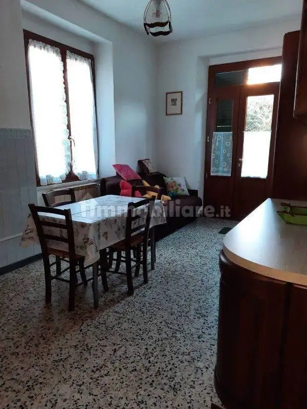 Casa indipendente in affitto a Santo Stefano di Magra