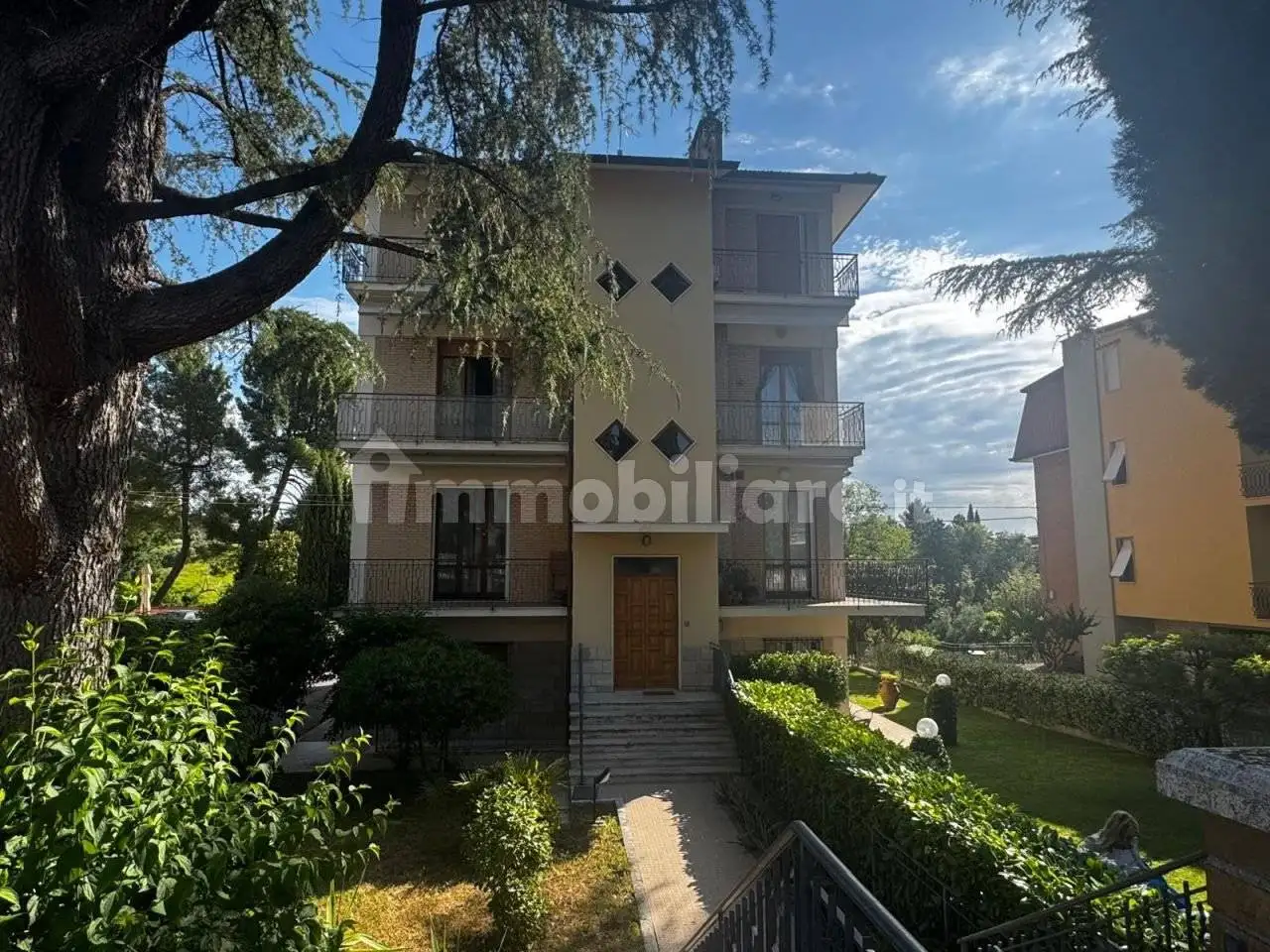 Appartamento in vendita a Jesi