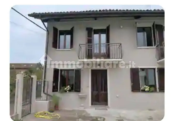 Villa unifamiliare via Camillo Benso di Cavour 33, Cerro Tanaro