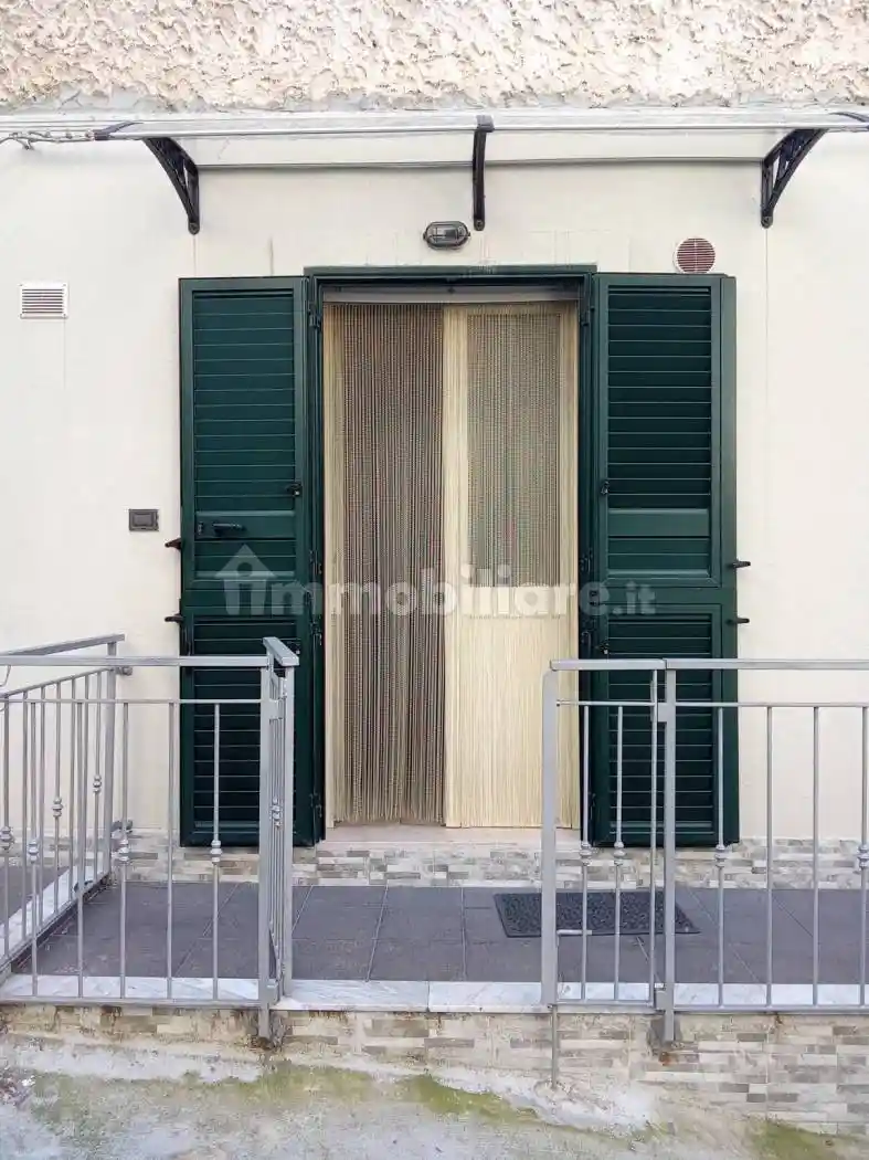 Trilocale ottimo stato, piano rialzato, Centro, Bagnara Calabra - foto 2