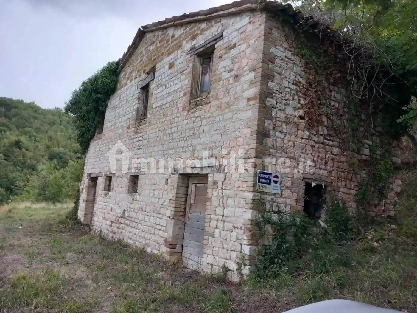 Rustico - Casale in vendita a Arcevia