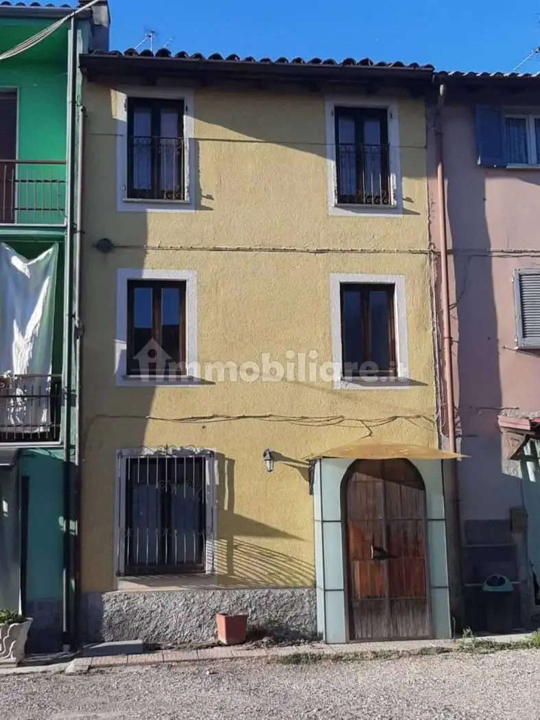 Casa indipendente in vendita a Portalbera