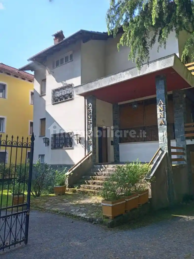 Villa in vendita a Casella