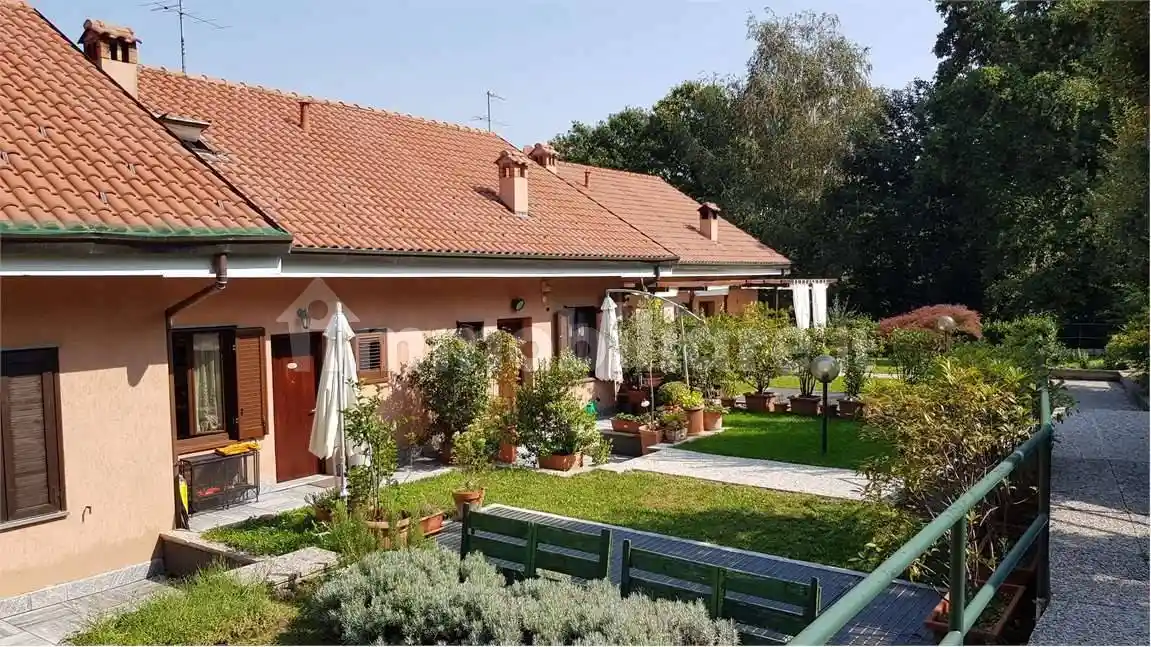 Villetta a schiera in vendita a Sirtori