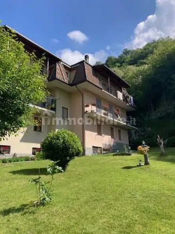 Appartamento in vendita a Berzo Demo