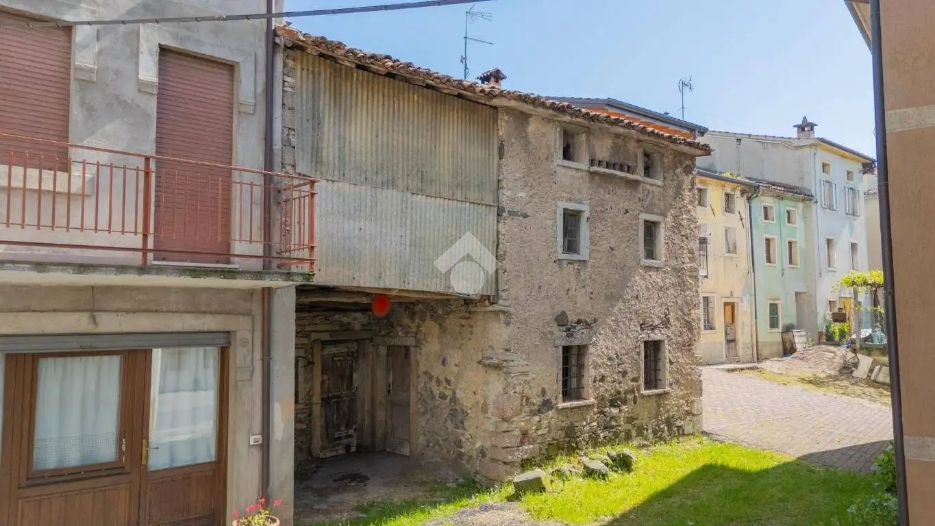 Rustico - Casale in vendita a Vestenanova