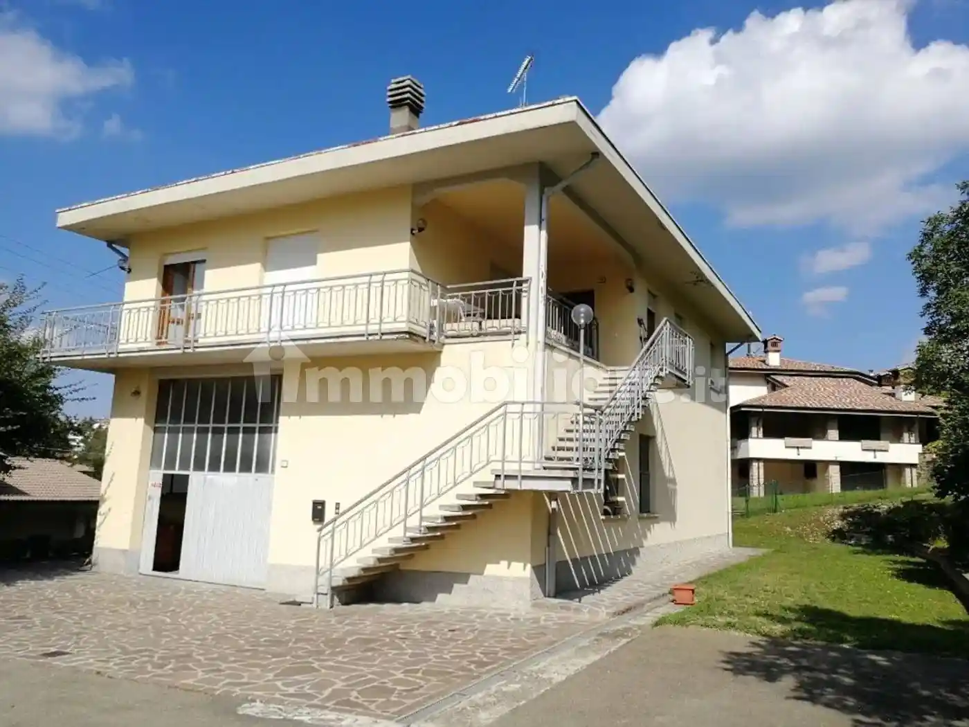 Villa in vendita a Casina