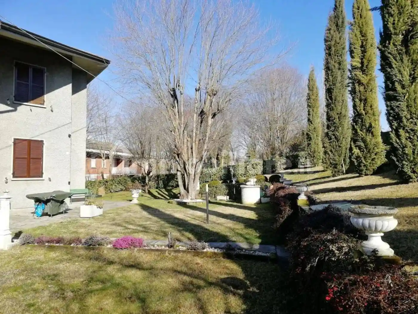 Villa in vendita a Vezzano sul Crostolo