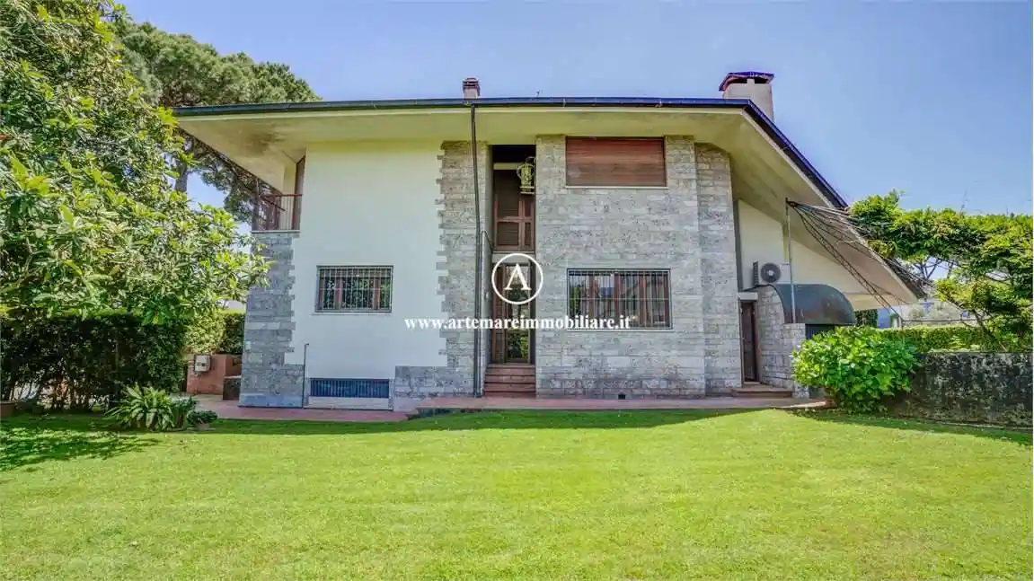 Villa unifamiliare, ottimo stato, 200 m², Centro, Forte dei Marmi - foto 2