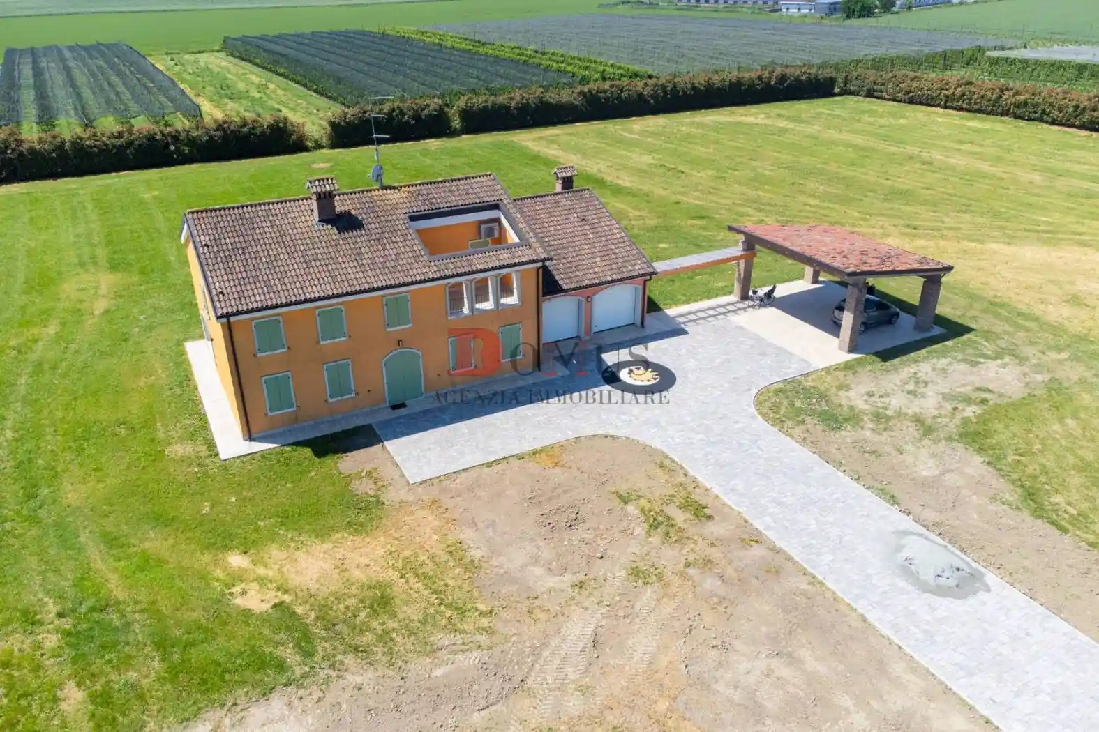 Villa in vendita a Quistello