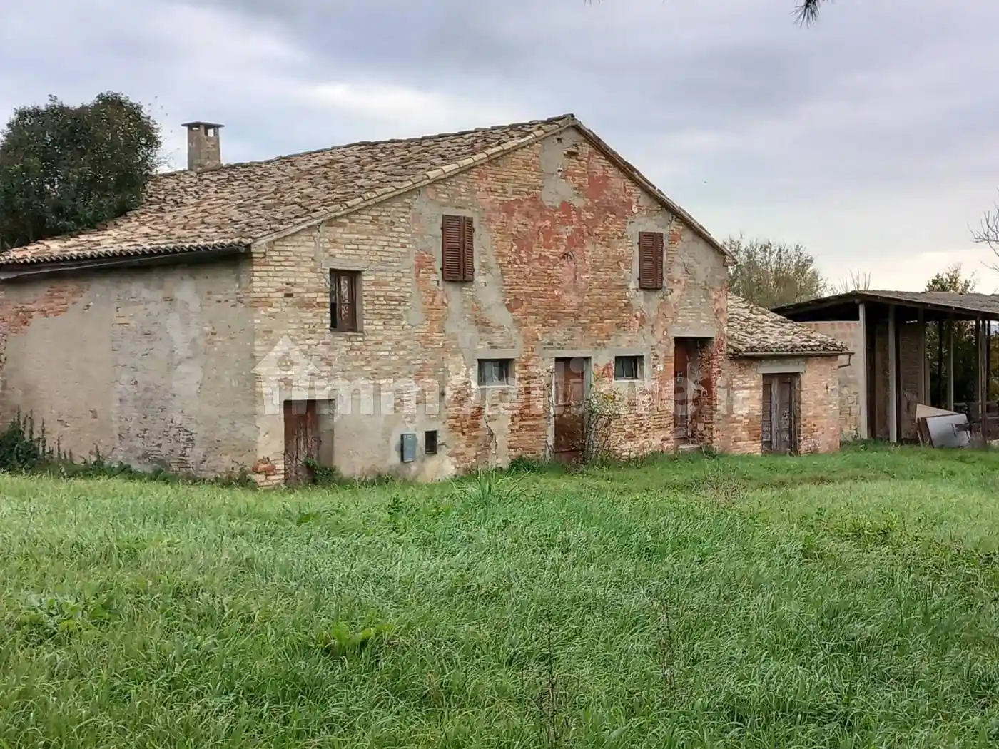 Rustico - Casale in vendita a Osimo