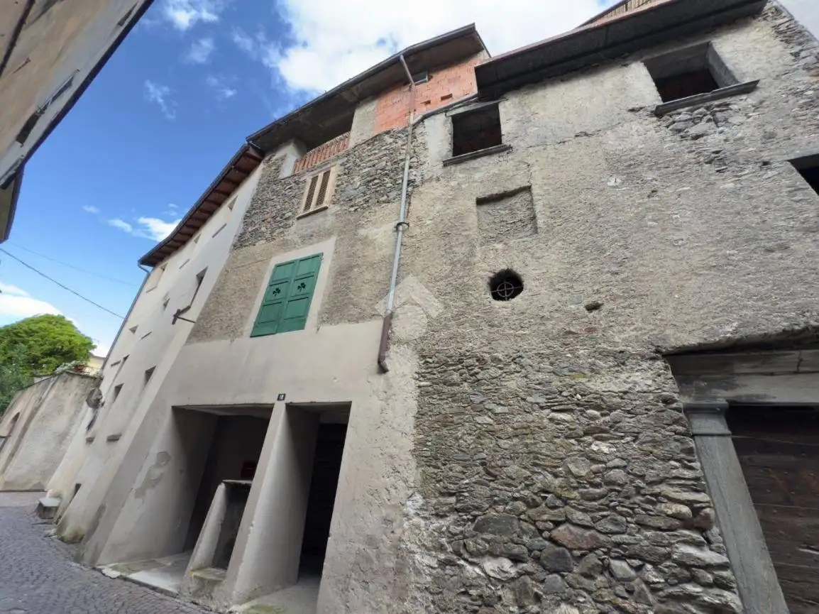 Casa indipendente in vendita a Tirano